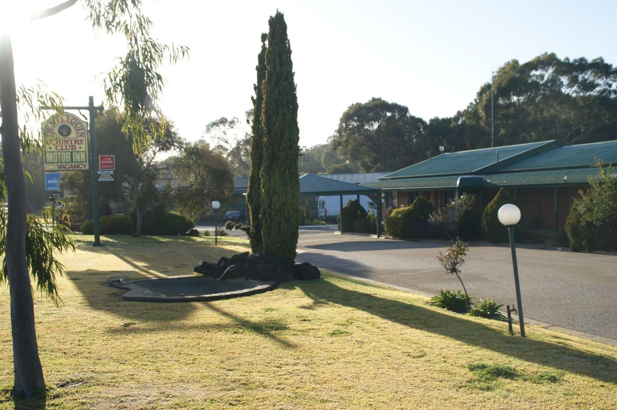 Deniliquin Country Club Motor Inn Esterno foto